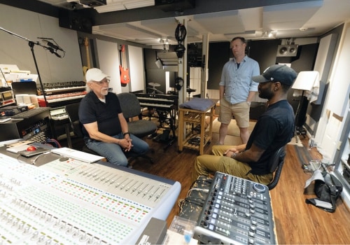The Top Recording Studios for Singers in Louisville, KY